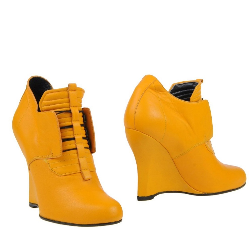 NIB Damir Doma Runway Mustard Yellow Leather Boots